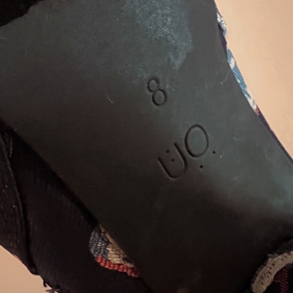 Urban Outfitters UO Exclusive Juliet Floral Navy Ankle Boot 2” Heel Size 8 - Picture 6 of 6